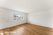Photo - 16682 Bartlett Ln Unit 4