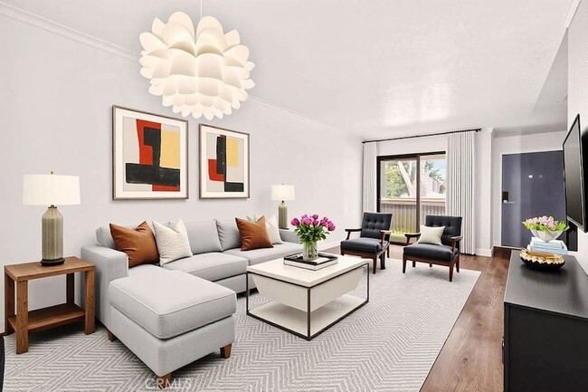 Building Photo - 2820 N Arcadia Ct Unit 205