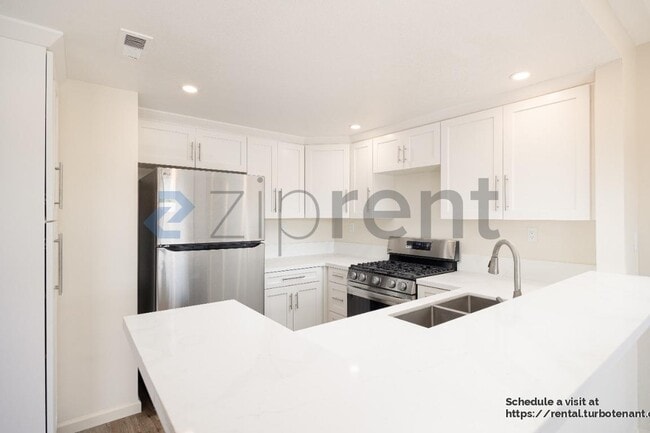 Photo - 2369 Ravenwood Dr