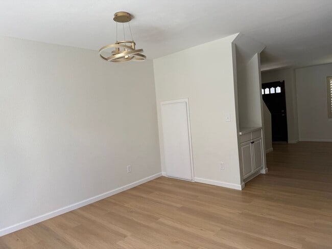 Photo - 4195 Kingsley St Unit 43