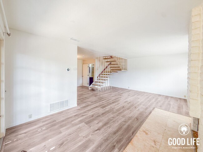 Photo - Bright 3B/2BA Condo in La Jolla with Spacious Kitchen and Dual Vanity Primary Bath