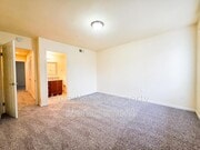 Photo - 1166 Decker St Unit #F