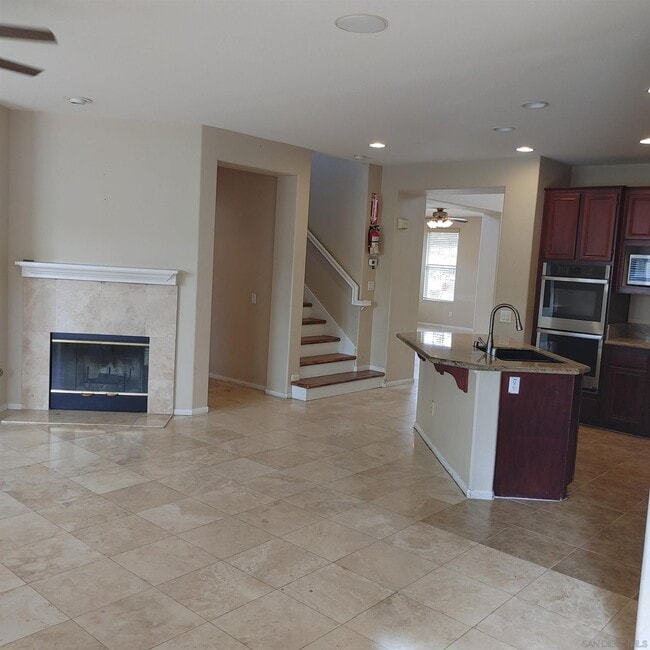 Photo - 382 Edgewater Dr