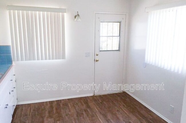 Photo - 2044 Chapel Dr