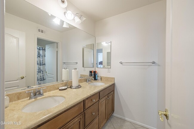 Photo - 3324 W Ave J 10