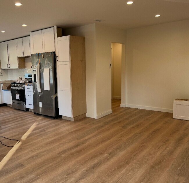 Photo - 256 N Alvarado St Unit Front House