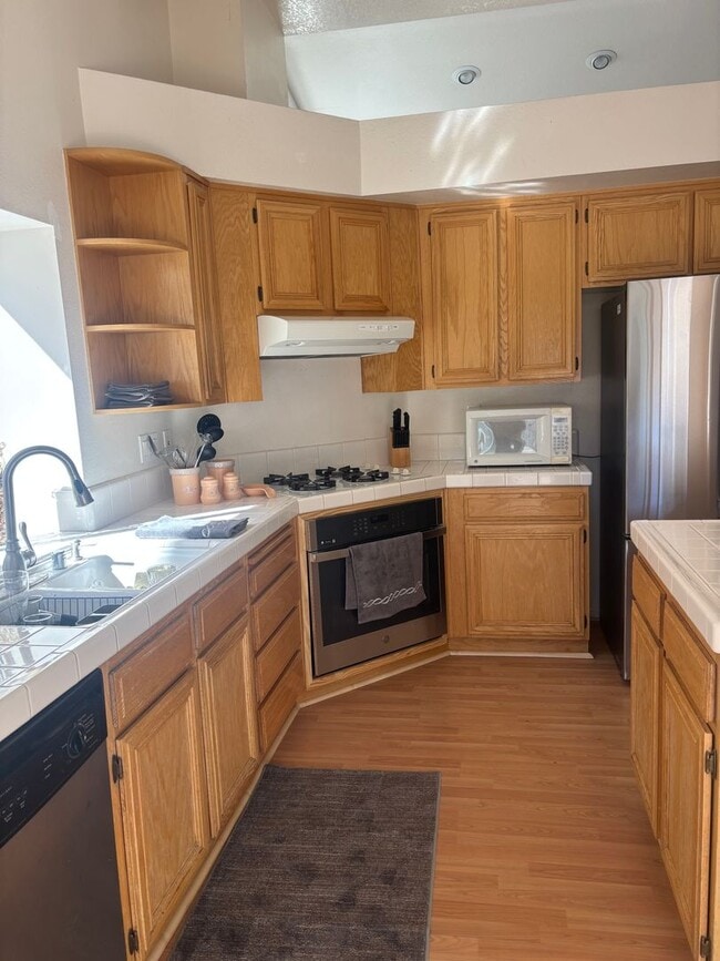 Photo - 4-BedroomSpacious Home