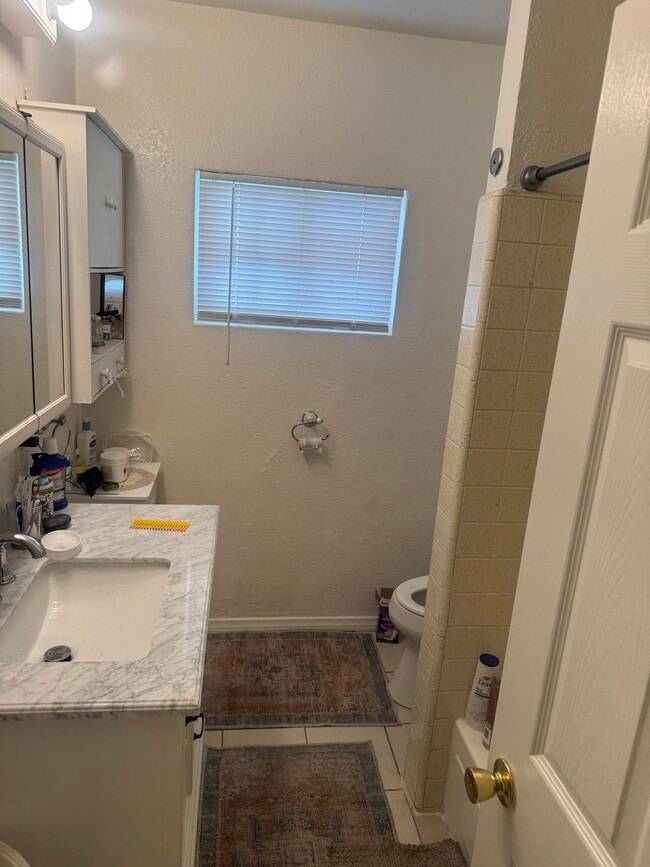 Photo - 4655 34th St