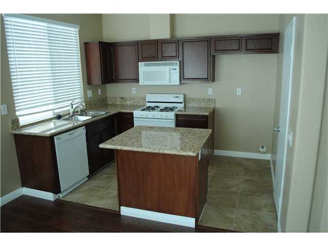 Photo - 588 Summerholly Dr