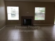 Photo - 5247 Hubbert St