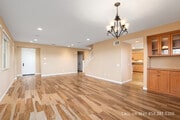 Photo - 1177 Parkview Dr House