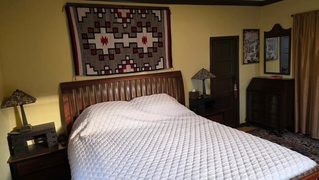 Primary Bedroom - 1415 W 49th St