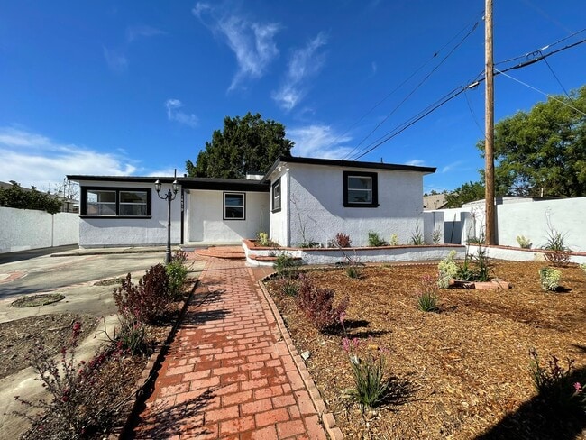 Photo - 14519 Fox St