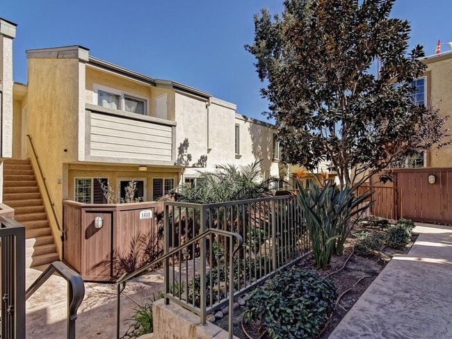 Building Photo - Upscale Condo in Clairemont Unit 168