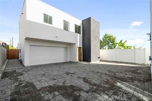 Building Photo - 3221 Lanfranco St