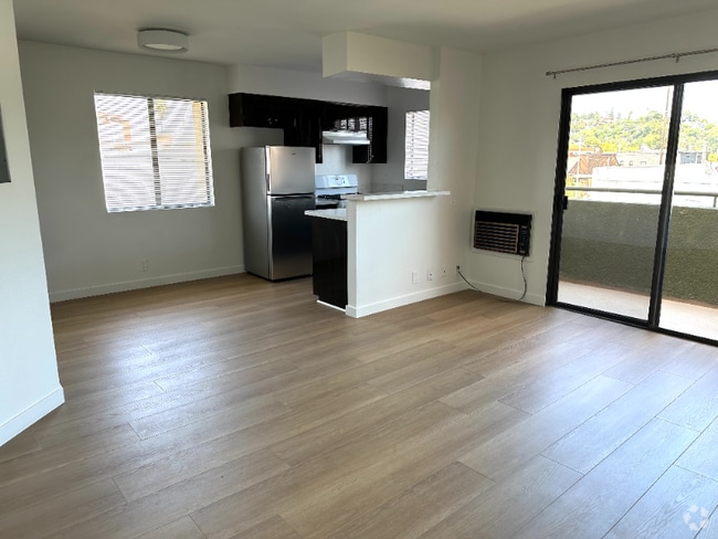 Building Photo - 1275 N Commonwealth Ave Rental