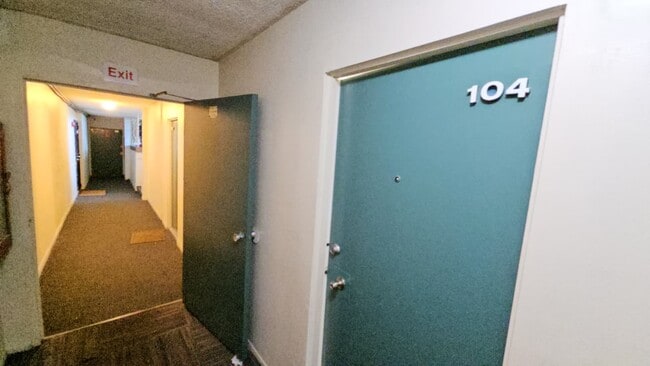 Photo - 206 N Park View St Unit 104