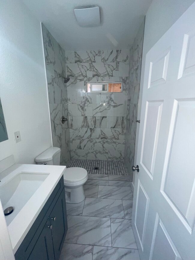 Photo - 4159 Naomi Ave