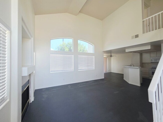 Photo - 33178 Regatta Dr