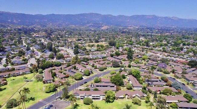 Building Photo - Unfurnished, SENIOR Living at Encina Royale Unit 6