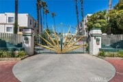 Photo - 5455 Sylmar Ave