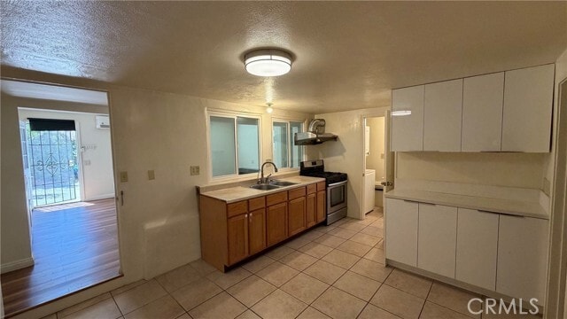 Photo - 8169 Blewett St