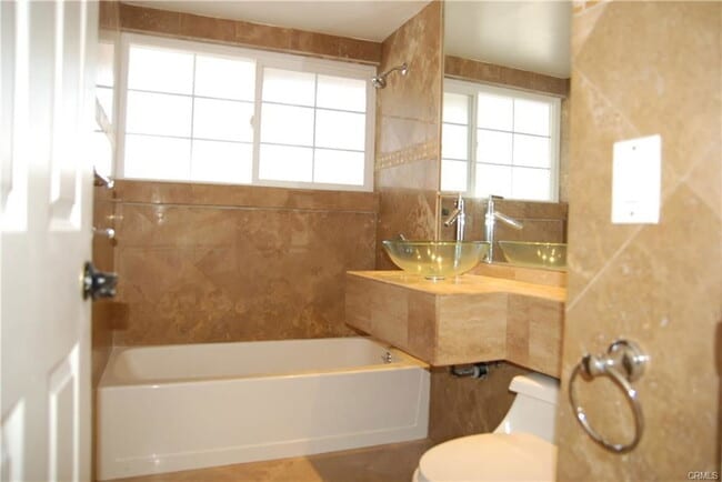 Photo - 6744 Cozycroft Ave