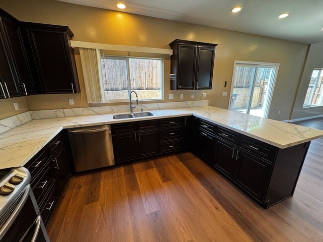 Photo - 5 Bedroom Home in El Cajon