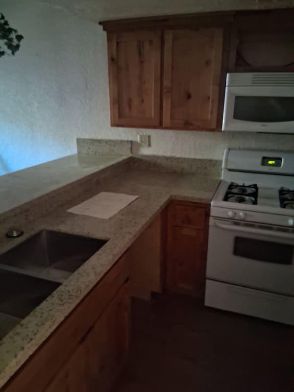 Photo - 775 Summit Blvd Unit #4