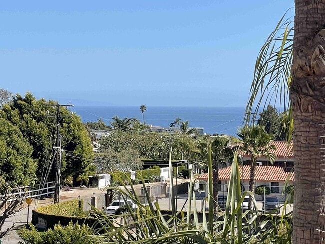 LOVELY POINTE AT MALIBU CONDO! - LOVELY POINTE AT MALIBU CONDO!