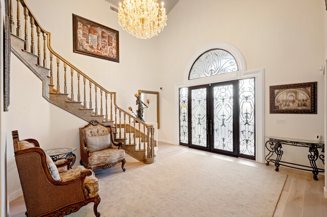 Photo - 3331 Oakmont View Dr