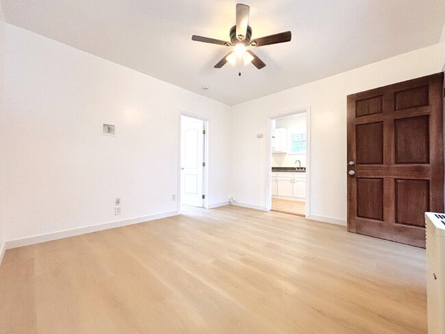 Photo - 725 E 81st St Condo