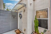 Private entry - 3805 Keating St Townhome