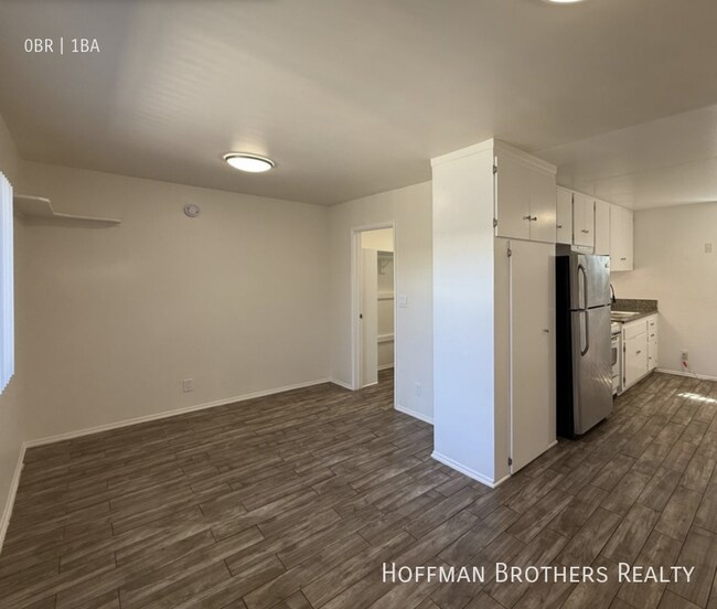 Photo - 15632 Leadwell St Unit 13