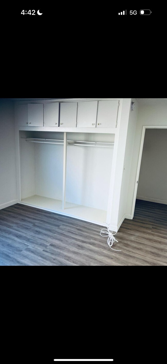 Photo - 4240 S Figueroa St