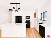 Photo - 818 N Genesee Ave