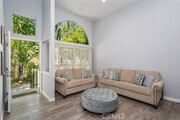 Photo - 5455 Sylmar Ave