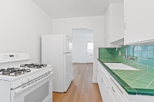 Photo - 551-557 3/4 Washington Blvd. Unit 553
