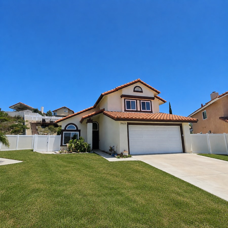 Beautiful Three Bedroom Two and a Half Bathroom Home in Murrieta! - Beautiful Three Bedroom Two and a Half Bathroom Home in Murrieta!