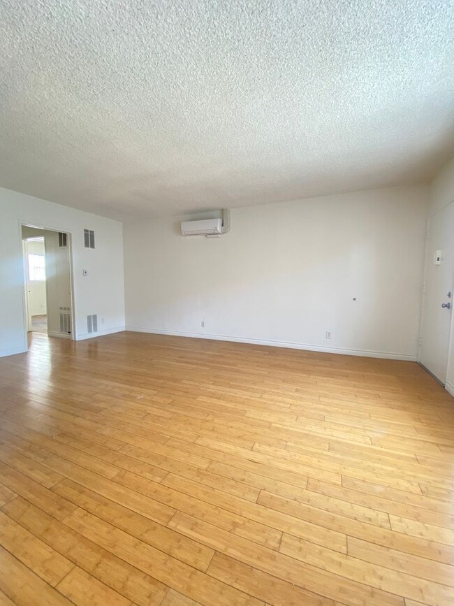 Photo - 3901 Tilden Ave