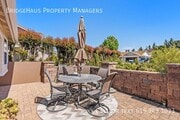 Photo - 1410 Henshaw Rd