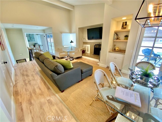 Building Photo - 611 Orchid Ave