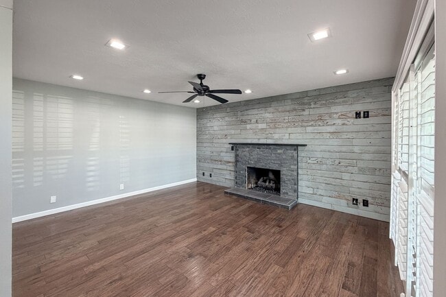 Photo - 4950 Nautilus St