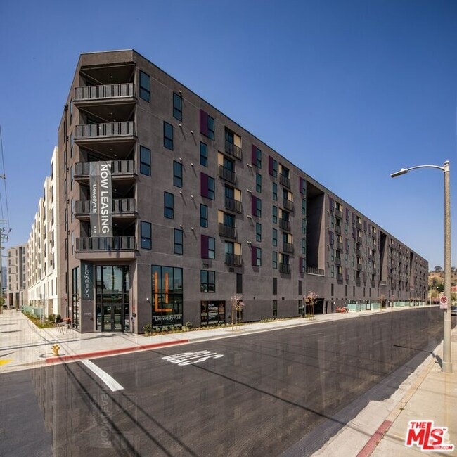Building Photo - 1101 N Main St Unit B723 Rental