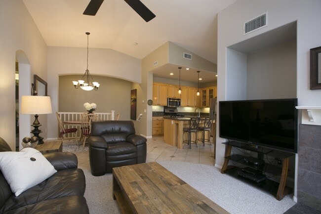Building Photo - 11935 Miro Cir Unit NA Rental