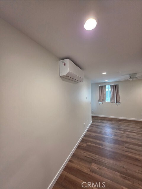 Photo - 615 N Fries Ave