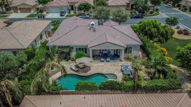 Photo - 80351 Pas De Nivel