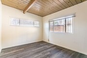 Photo - 516 N Westmoreland Ave Apartment Unit 1