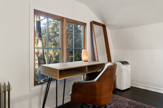 Photo - 21487 Encina Rd