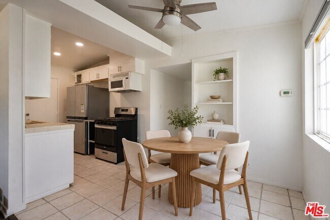 Photo - 12844 Short Ave